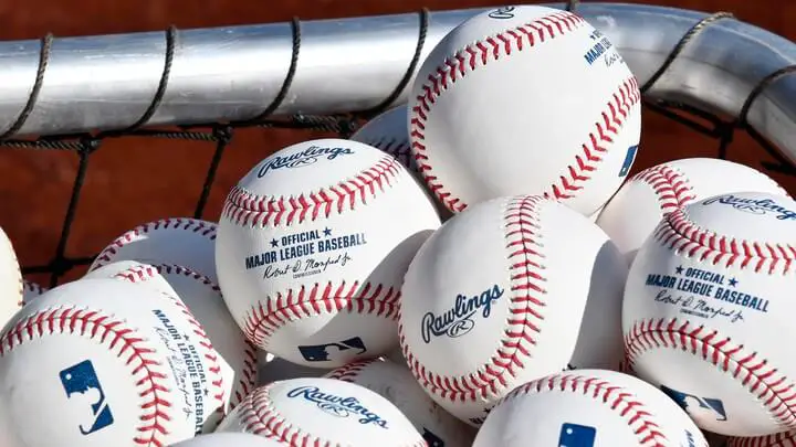 How many balls are used in an MLB game