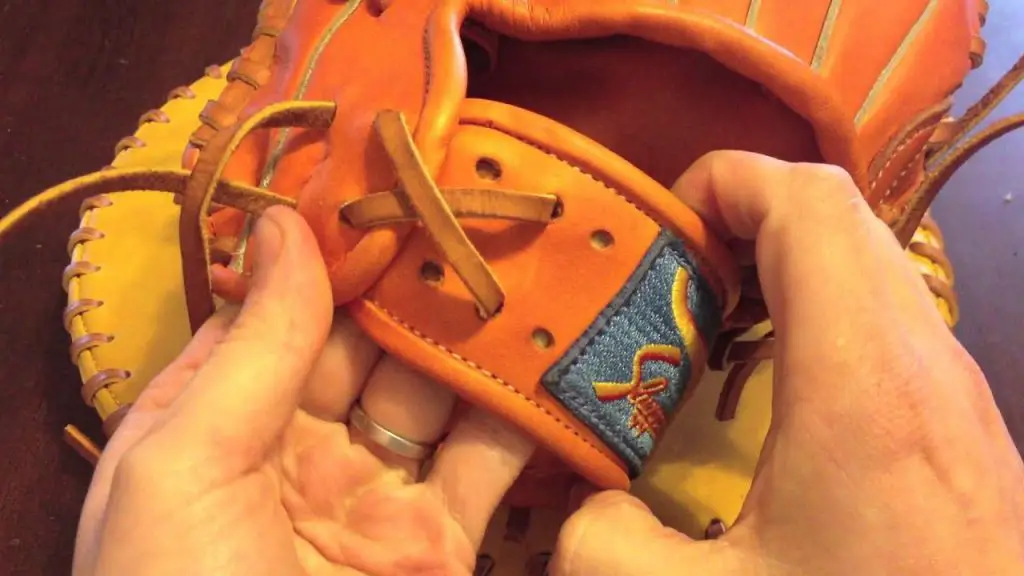 How to lace a baseball glove