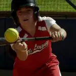 How to bunt in softball?