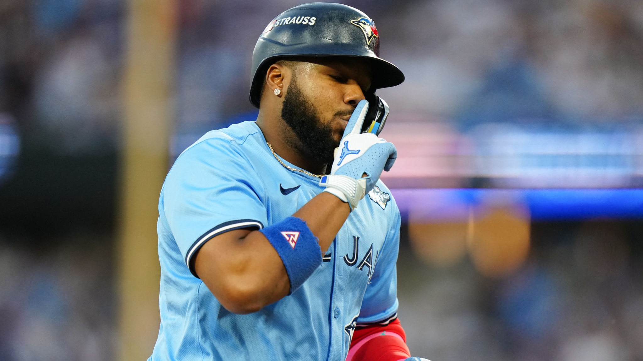 Dodgers vs Bllue Jays at Dodger Stadium
