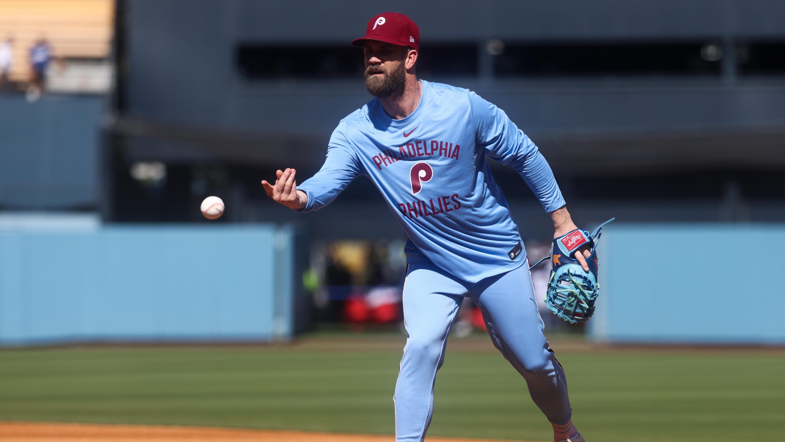 Division Series - Philadelphia Phillies v Los Angeles Dodgers - Game 4