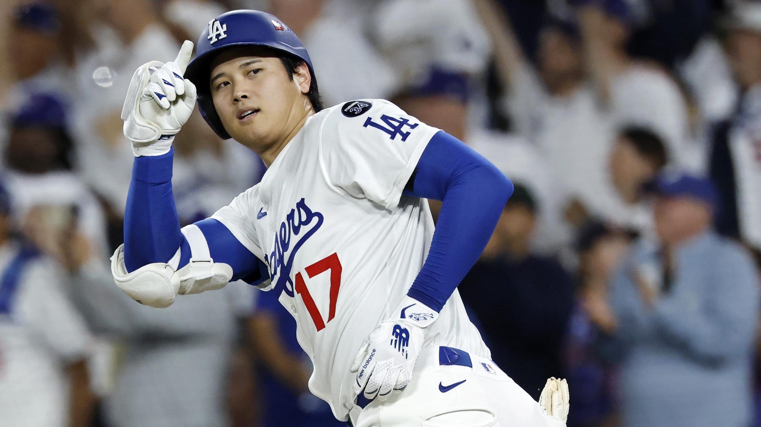 National League Championship Series - Milwaukee Brewers v Los Angeles Dodgers - Game Four