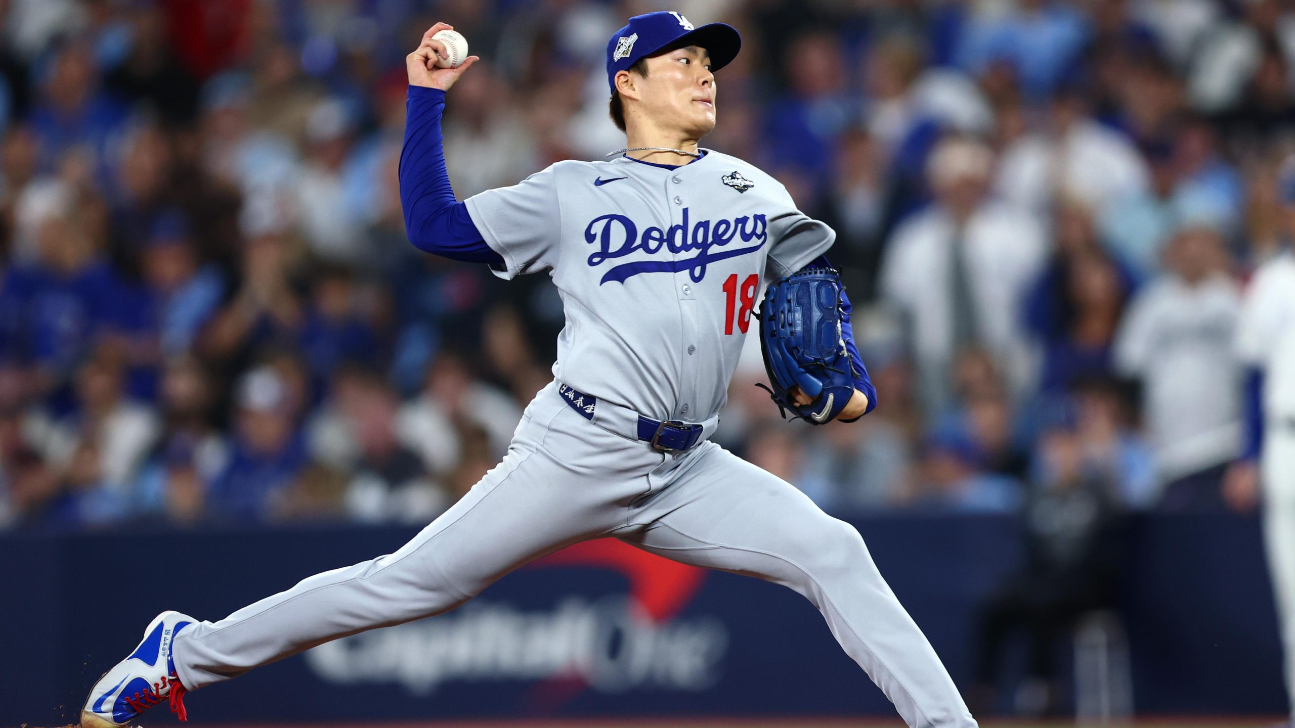 World Series - Los Angeles Dodgers v Toronto Blue Jays - Game Two