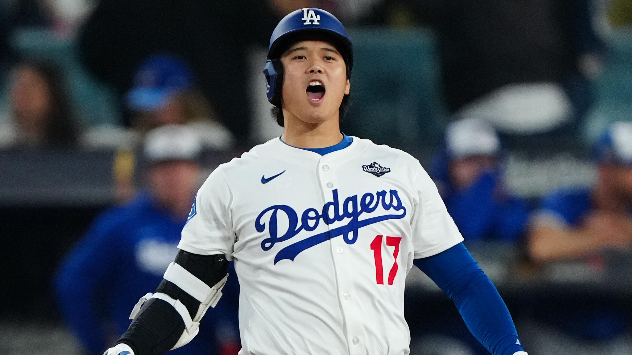 World Series - Toronto Blue Jays v Los Angeles Dodgers - Game 3