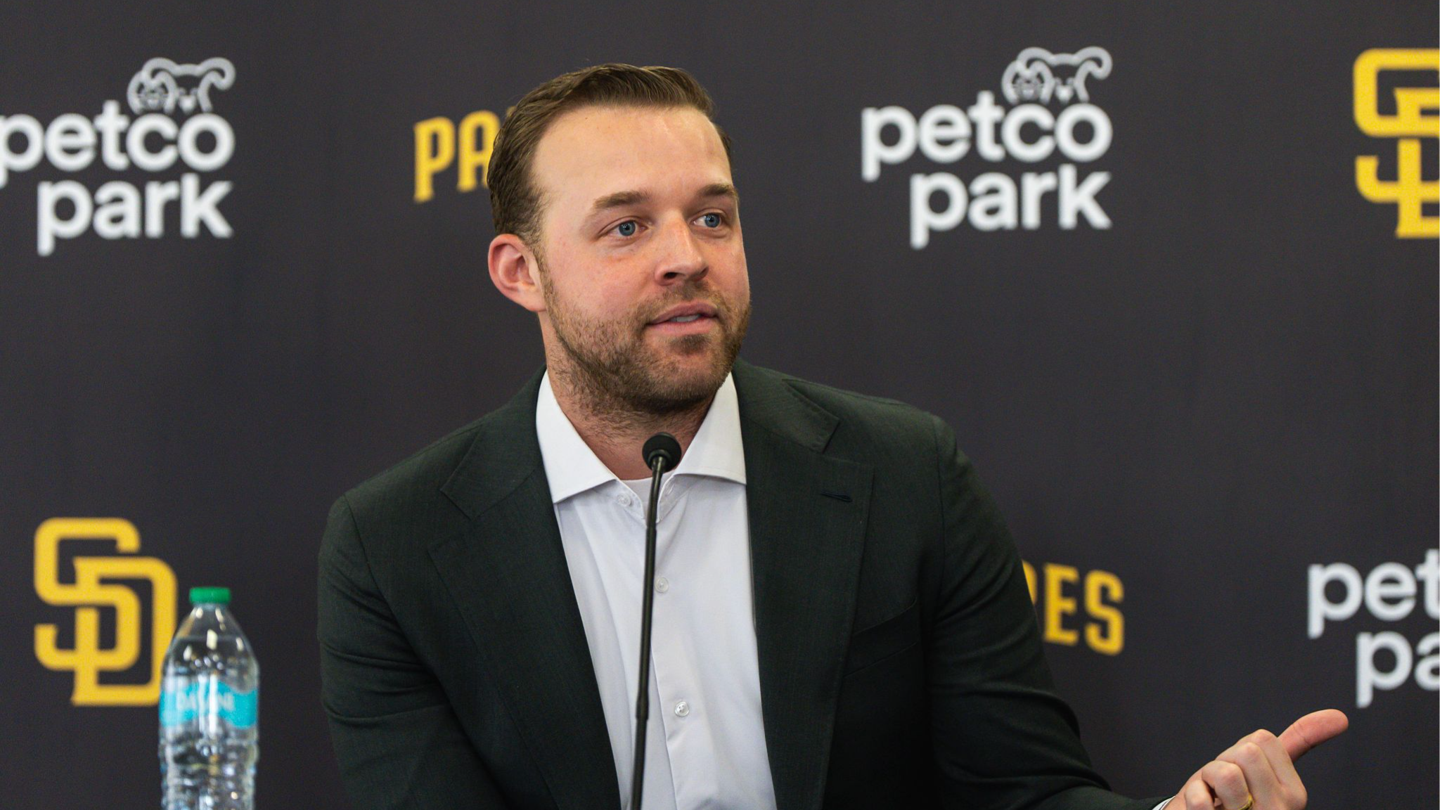 Disaster Watch For 8 MLB Teams Terrifying Their Fanbase This Offseason