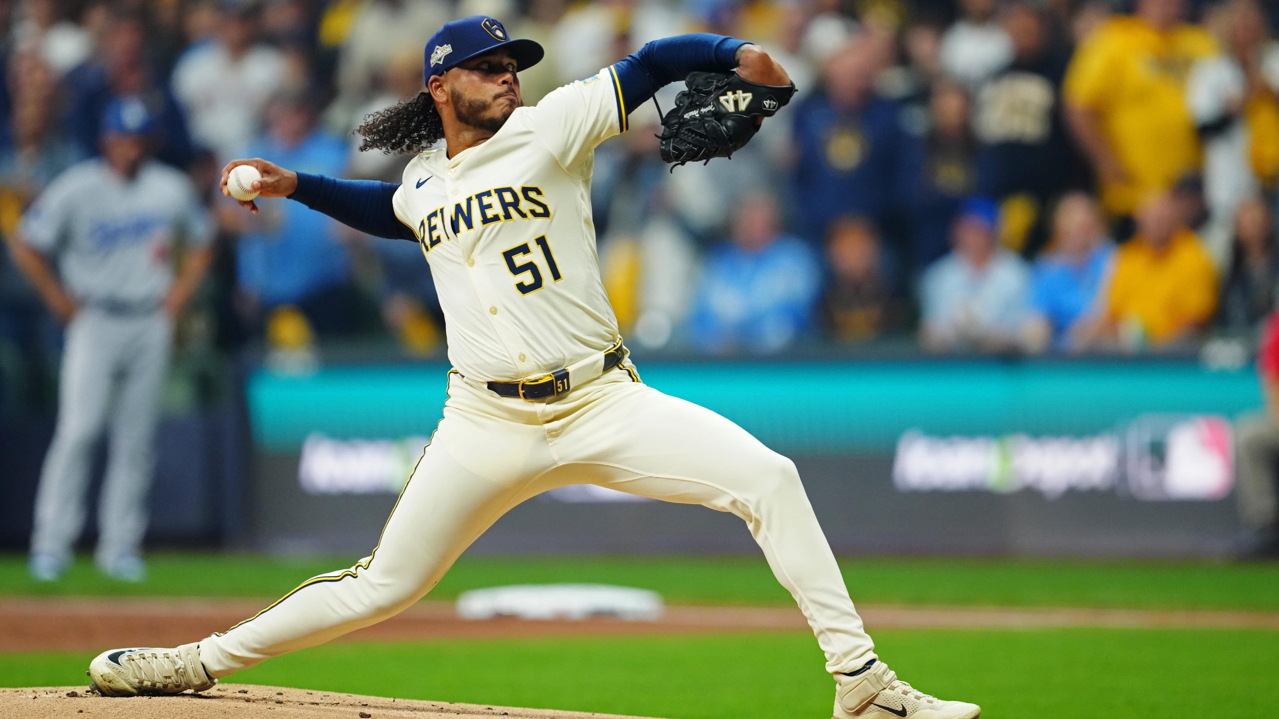 Championship Series - Los Angeles Dodgers v Milwaukee Brewers - Game 2