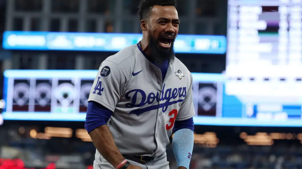 Dodgers and Blue Jays in game 7 of the world series at Rogers Centre.
